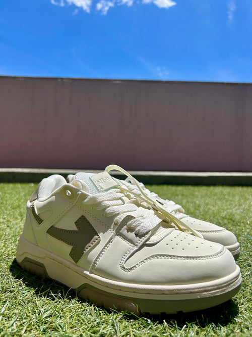 Off White Blanco-café